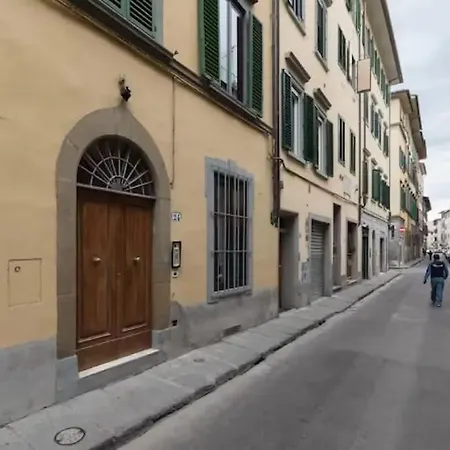 F2 - Santa Croce One Bedroom Flat 2 To 4 Guests *