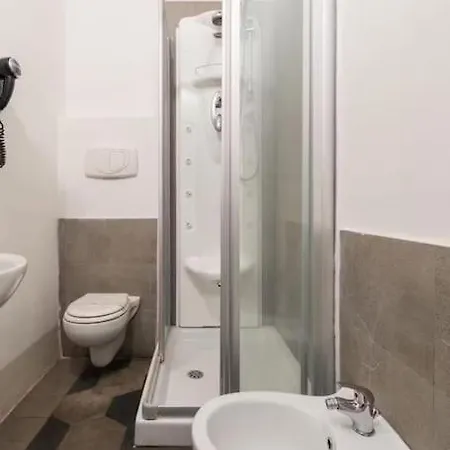 F2 - Santa Croce One Bedroom Flat 2 To 4 Guests *